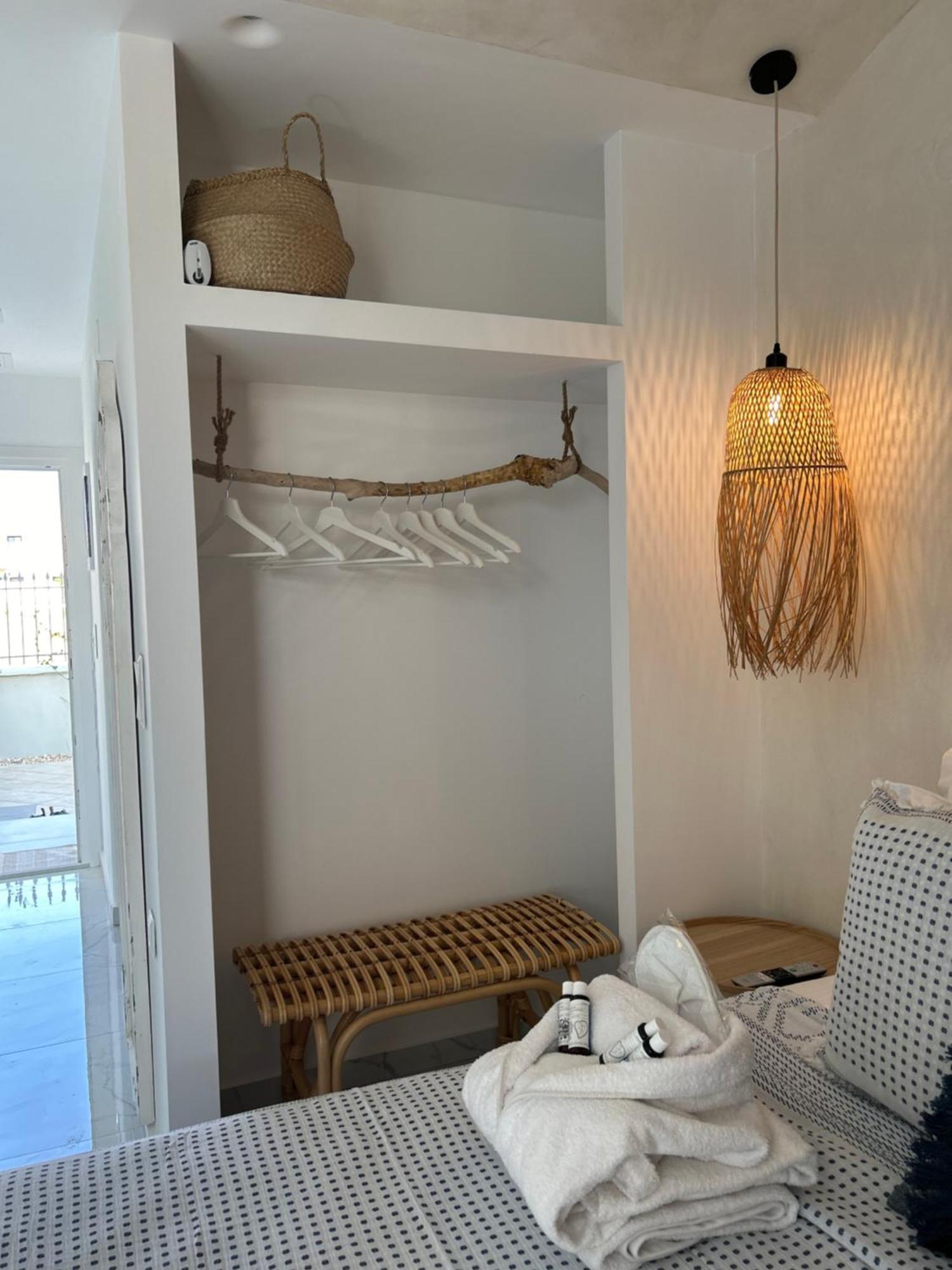 Calliopes By The Sea Boutique Suites Paralia Dionysiou Exterior photo
